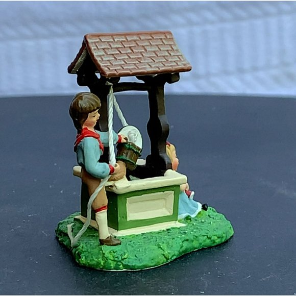 Dept 56 I'm Wishing Seasons Bay Resort Town Village - 1999 - Picture 8 of 9